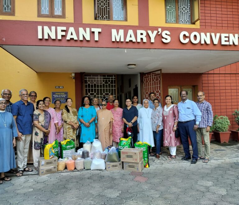 St Ann Ward Members Bring Joy to Inmates of Prashanth Nivas, Jeppu