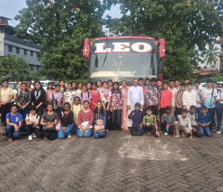 Valencia Parish Children Participate in Jeevan Disha Camp